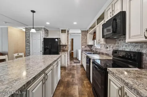 44480 Swallowfork Avenue Callahan FL 32011