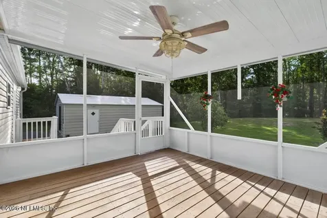 44480 Swallowfork Avenue Callahan FL 32011