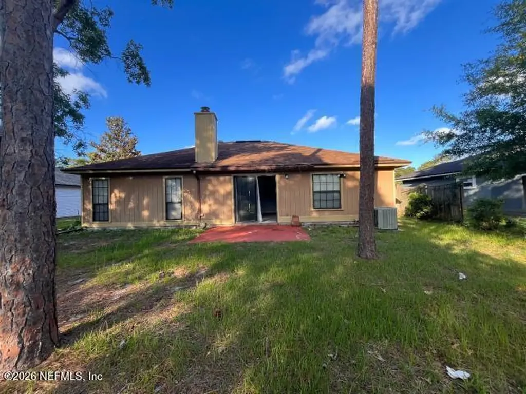 1112 Dorwinion Jacksonville FL 32225