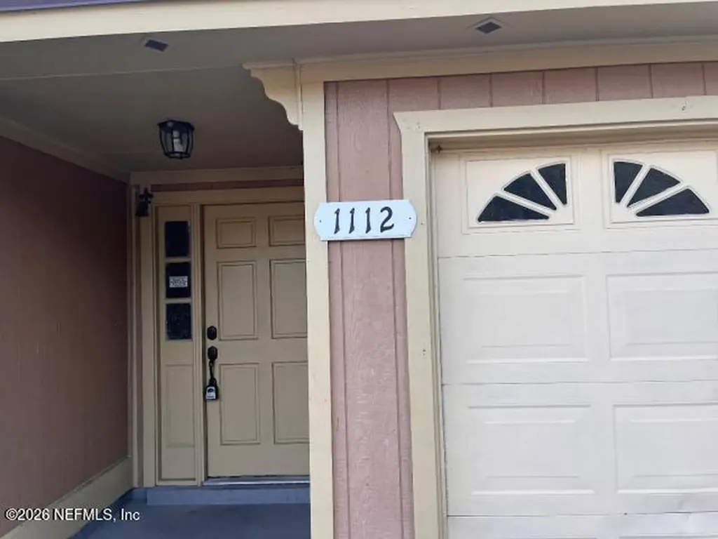 1112 Dorwinion Jacksonville FL 32225