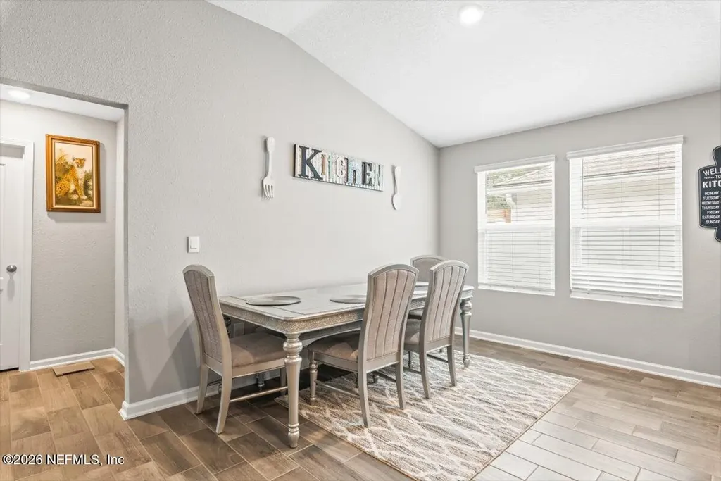 40 Pecan Ridge Court Jacksonville FL 32218