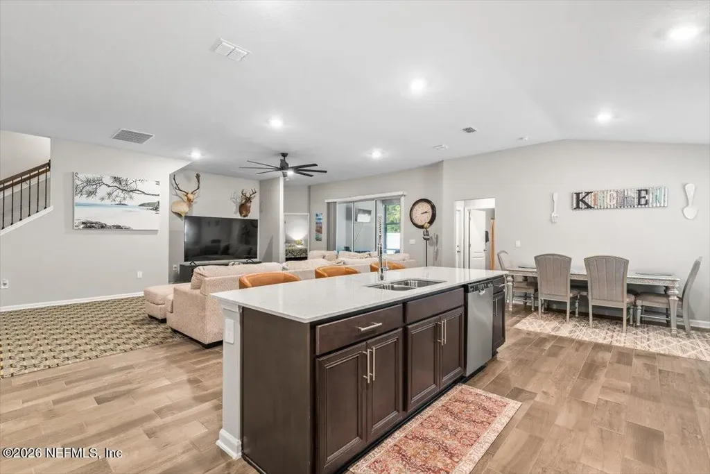 40 Pecan Ridge Court Jacksonville FL 32218