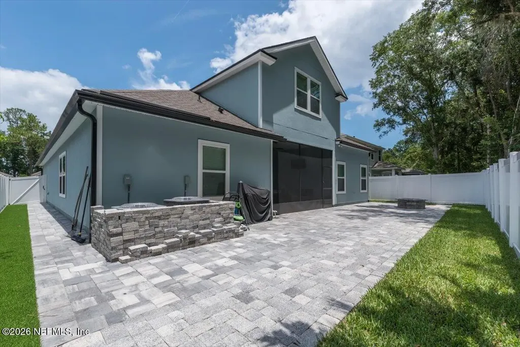 40 Pecan Ridge Court Jacksonville FL 32218