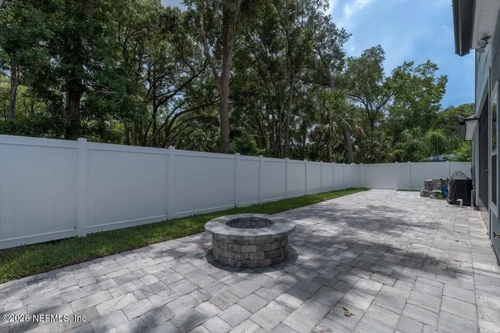40 Pecan Ridge Court Jacksonville FL 32218