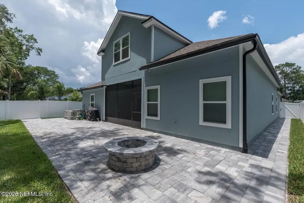 40 Pecan Ridge Court Jacksonville FL 32218