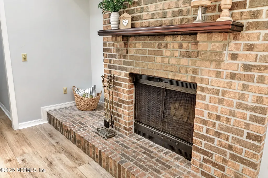3158 Old Port Circle W Jacksonville FL 32216