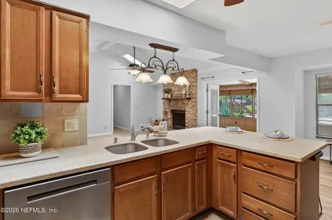 3158 Old Port Circle W Jacksonville FL 32216