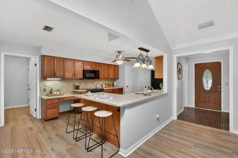 3158 Old Port Circle W Jacksonville FL 32216