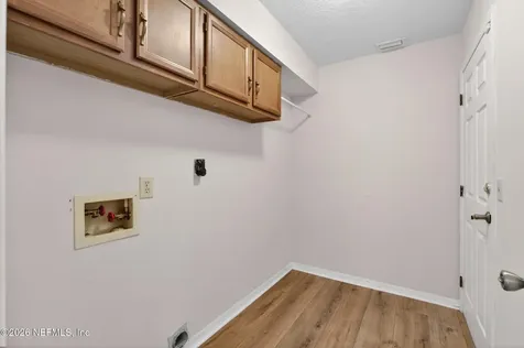 3158 Old Port Circle W Jacksonville FL 32216