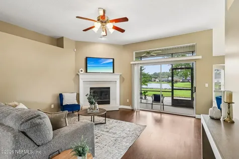 372 Maplewood Drive St. Johns FL 32259