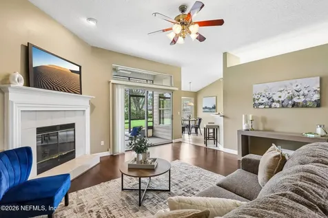 372 Maplewood Drive St. Johns FL 32259