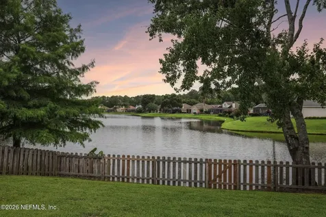 372 Maplewood Drive St. Johns FL 32259