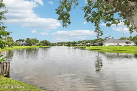 372 Maplewood Drive St. Johns FL 32259