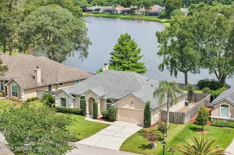 372 Maplewood Drive St. Johns FL 32259