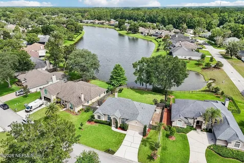 372 Maplewood Drive St. Johns FL 32259