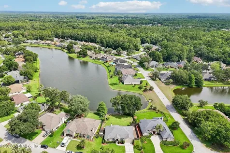 372 Maplewood Drive St. Johns FL 32259