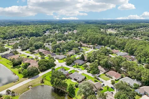 372 Maplewood Drive St. Johns FL 32259