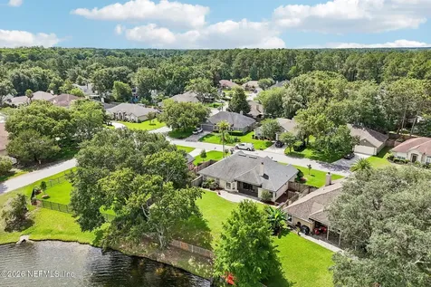 372 Maplewood Drive St. Johns FL 32259