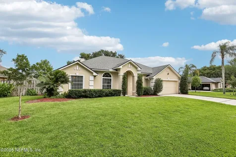 372 Maplewood Drive St. Johns FL 32259