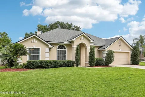 372 Maplewood Drive St. Johns FL 32259
