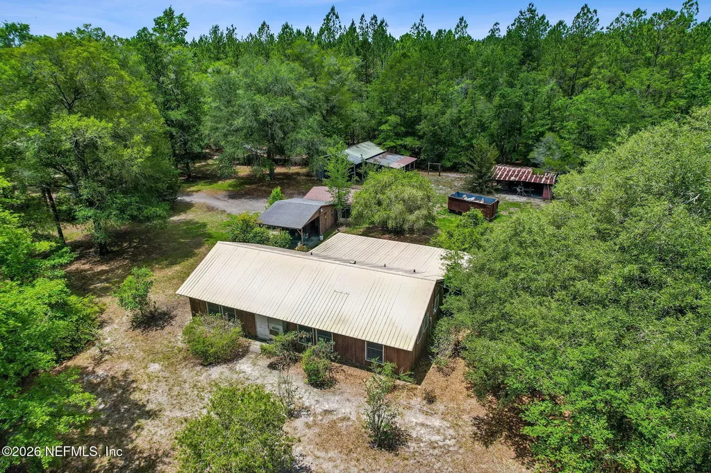 10899 Cedar Creek Farms Road Glen St. Mary FL 32040
