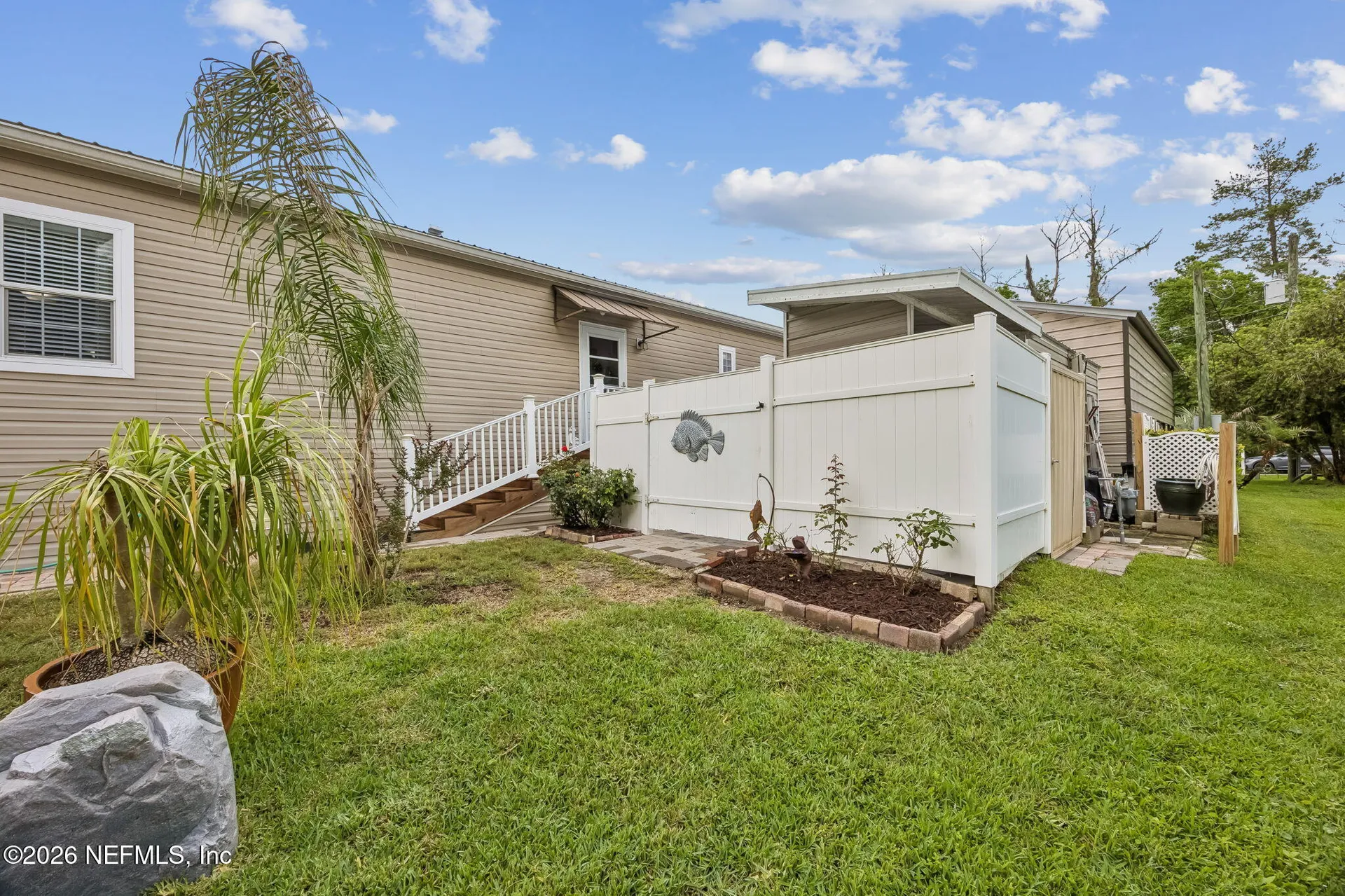 329 Paradise Circle Satsuma FL 32189