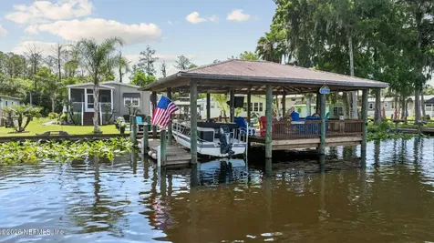 329 Paradise Circle Satsuma FL 32189