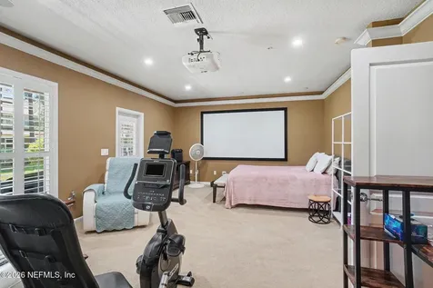 4256 Studio Park Avenue Jacksonville FL 32216