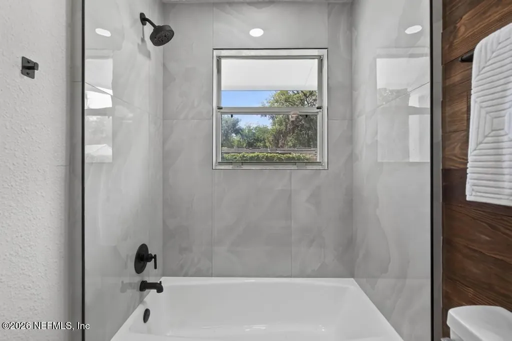 1152 Sebago Avenue N Atlantic Beach FL 32233