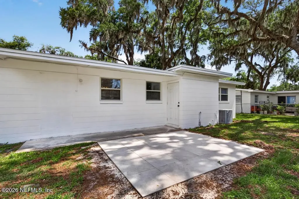 1152 Sebago Avenue N Atlantic Beach FL 32233