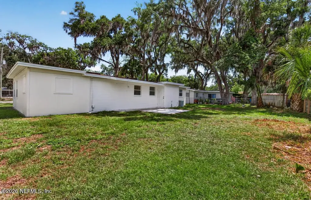 1152 Sebago Avenue N Atlantic Beach FL 32233
