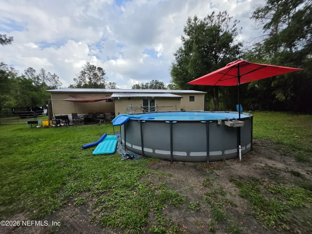 5709 N Tall Pine Road Macclenny FL 32063