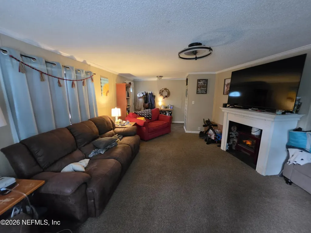 5709 N Tall Pine Road Macclenny FL 32063