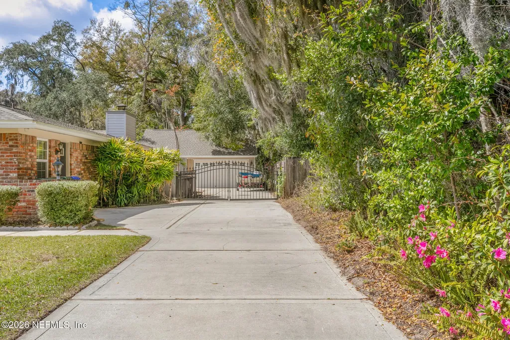 2320 Holly Leaf Lane Orange Park FL 32073