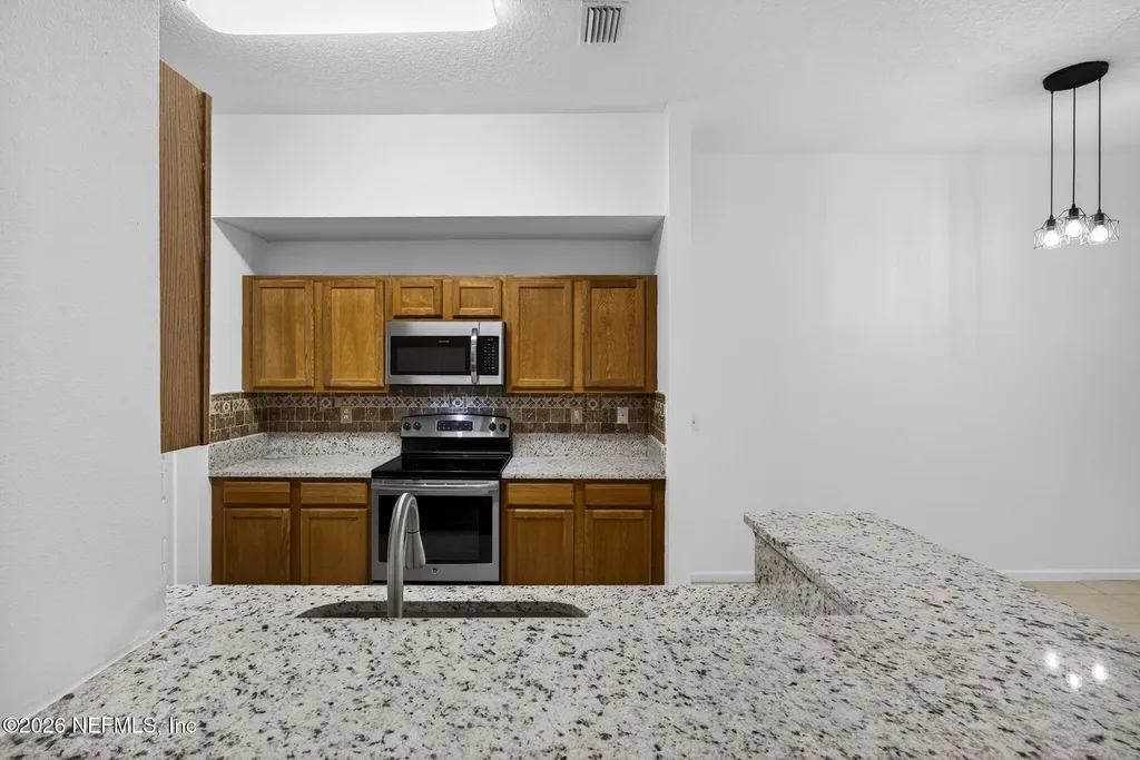 6111 Maggies Circle Jacksonville FL 32244