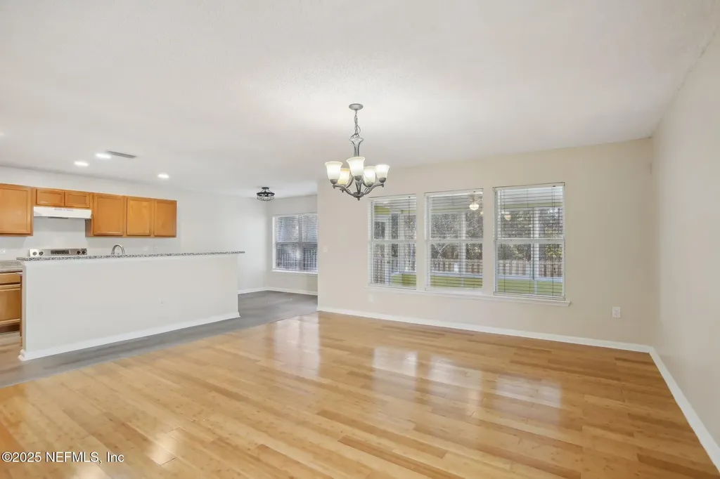 2346 Adams Lake Boulevard Jacksonville FL 32221