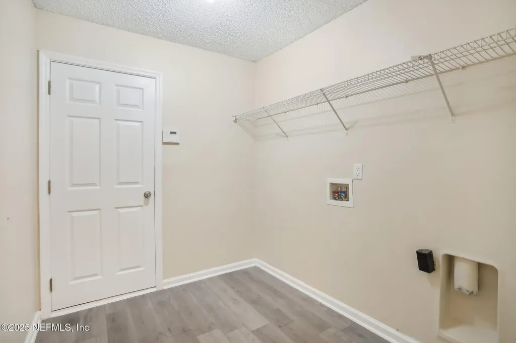2346 Adams Lake Boulevard Jacksonville FL 32221