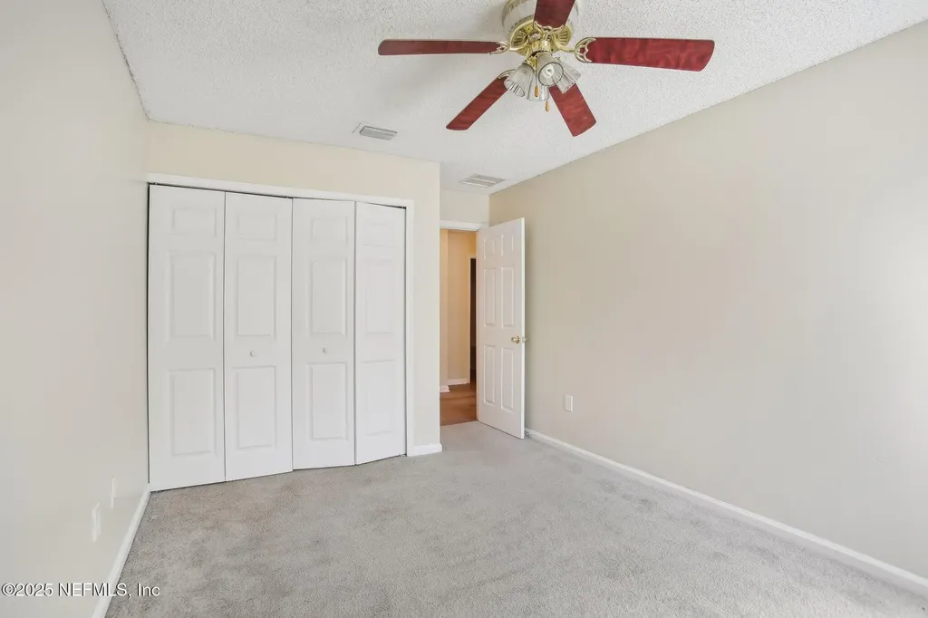 2346 Adams Lake Boulevard Jacksonville FL 32221