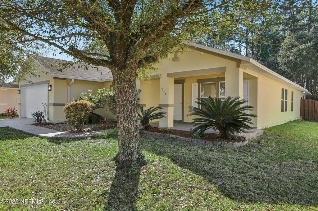 2346 Adams Lake Boulevard Jacksonville FL 32221
