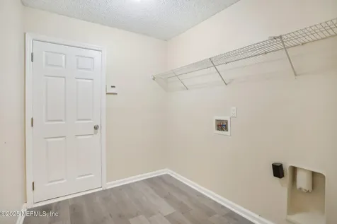 2346 Adams Lake Boulevard Jacksonville FL 32221