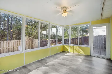 2346 Adams Lake Boulevard Jacksonville FL 32221