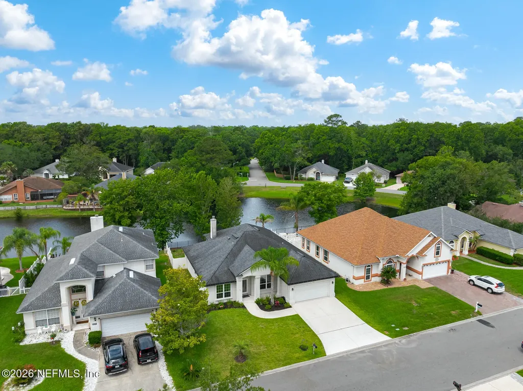 1720 E Tall Tree Drive Jacksonville FL 32224