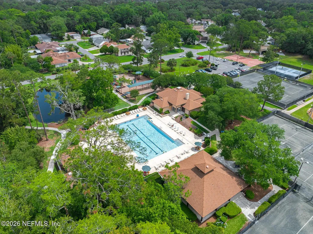 1720 E Tall Tree Drive Jacksonville FL 32224