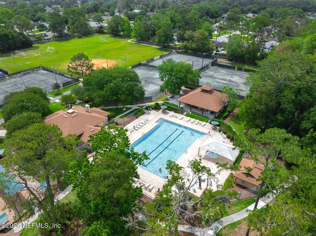 1720 E Tall Tree Drive Jacksonville FL 32224