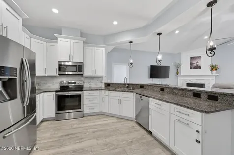 1720 E Tall Tree Drive Jacksonville FL 32224