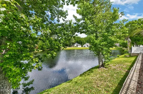 1720 E Tall Tree Drive Jacksonville FL 32224
