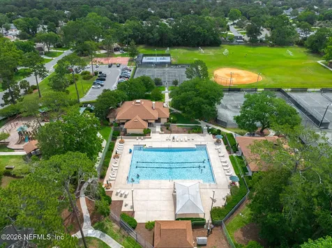 1720 E Tall Tree Drive Jacksonville FL 32224