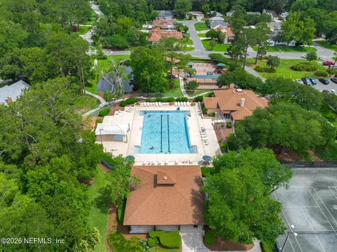 1720 E Tall Tree Drive Jacksonville FL 32224