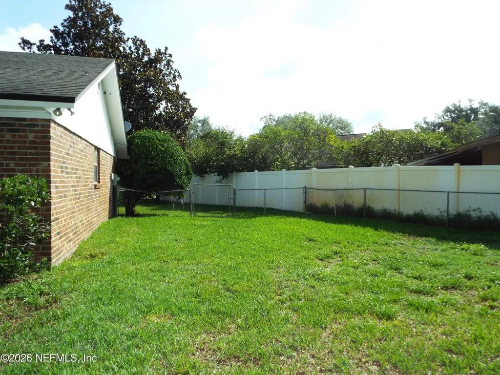 7688 Tree Top Circle S Jacksonville FL 32244
