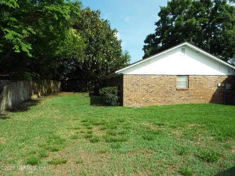 7688 Tree Top Circle S Jacksonville FL 32244